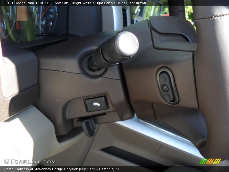 Bright White / Light Pebble Beige/Bark Brown 2011 Dodge Ram 1500 SLT Crew Cab
