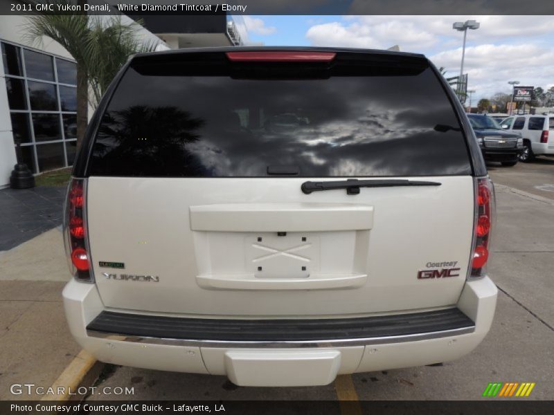 White Diamond Tintcoat / Ebony 2011 GMC Yukon Denali