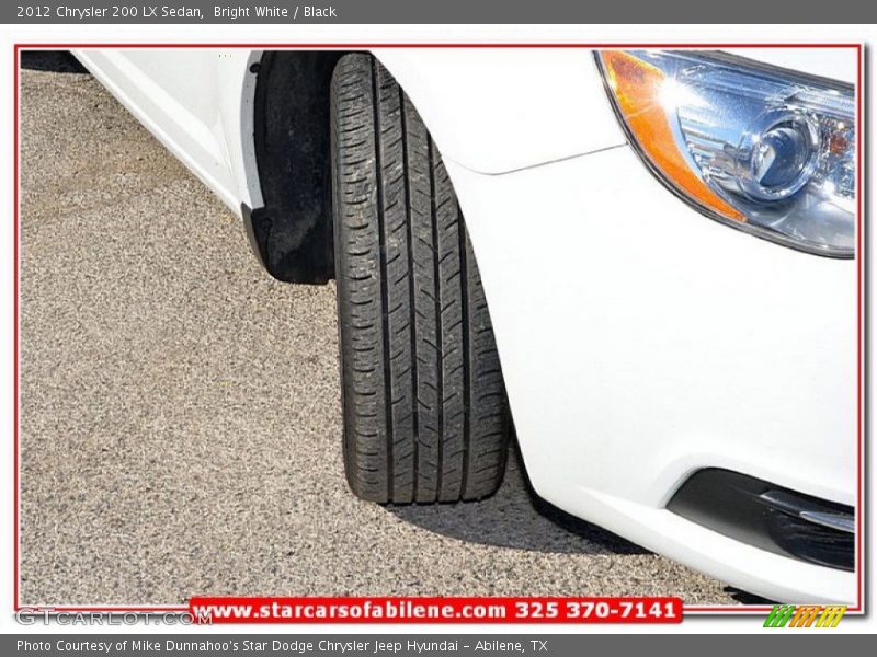 Bright White / Black 2012 Chrysler 200 LX Sedan