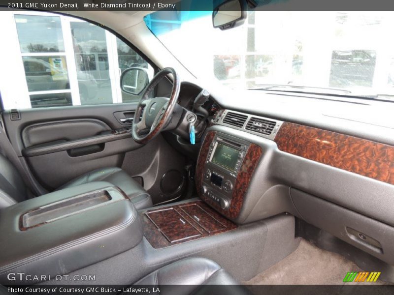 White Diamond Tintcoat / Ebony 2011 GMC Yukon Denali