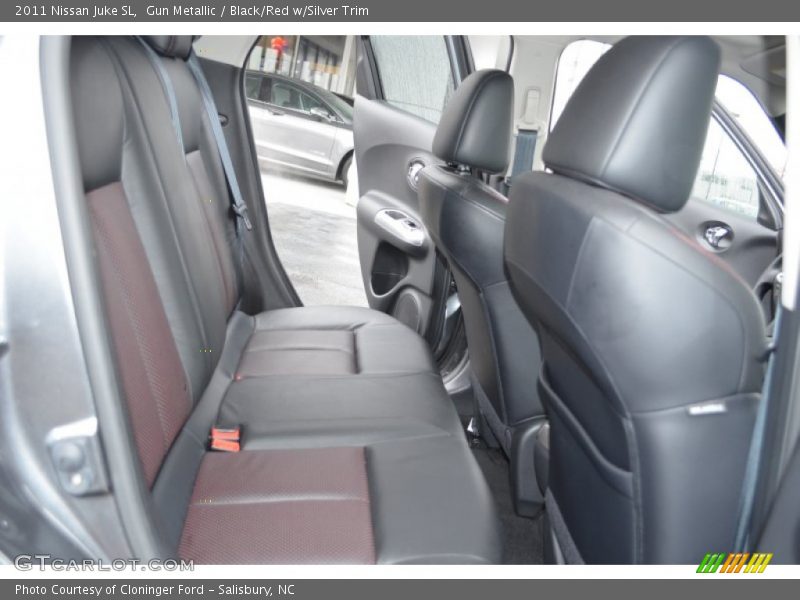 Rear Seat of 2011 Juke SL