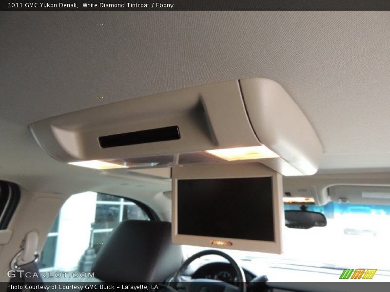 White Diamond Tintcoat / Ebony 2011 GMC Yukon Denali