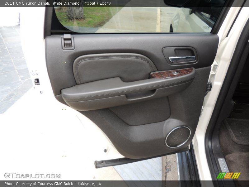 White Diamond Tintcoat / Ebony 2011 GMC Yukon Denali