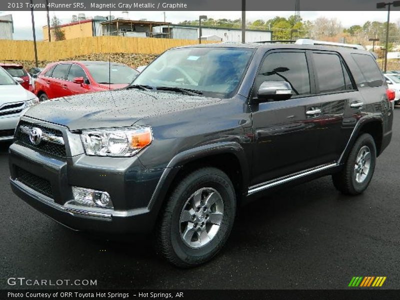 Magnetic Gray Metallic / Graphite 2013 Toyota 4Runner SR5