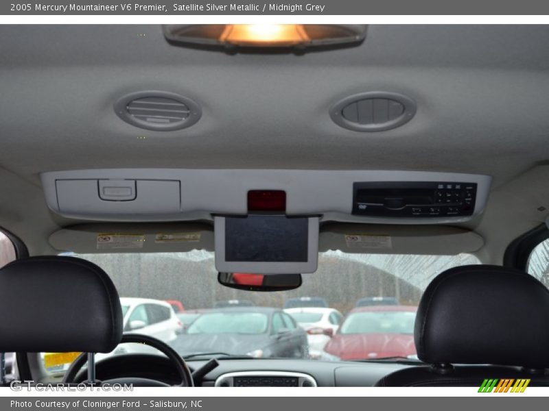 Entertainment System of 2005 Mountaineer V6 Premier