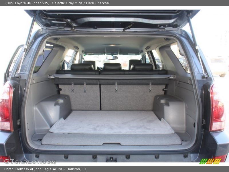 Galactic Gray Mica / Dark Charcoal 2005 Toyota 4Runner SR5