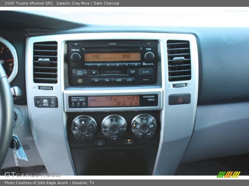 Galactic Gray Mica / Dark Charcoal 2005 Toyota 4Runner SR5