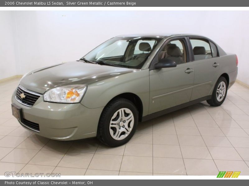 Front 3/4 View of 2006 Malibu LS Sedan