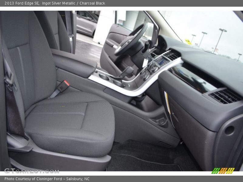 Ingot Silver Metallic / Charcoal Black 2013 Ford Edge SE