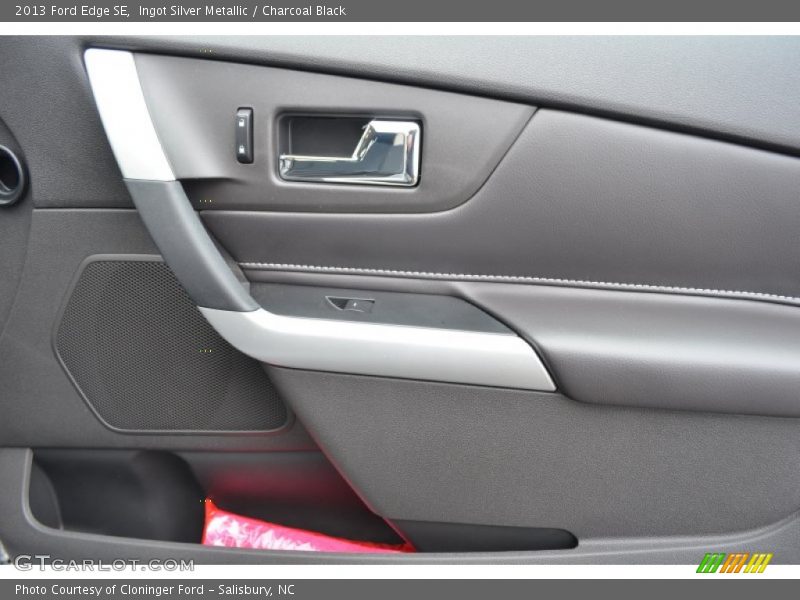 Ingot Silver Metallic / Charcoal Black 2013 Ford Edge SE