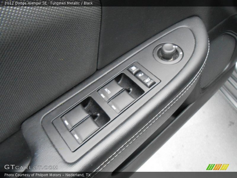Tungsten Metallic / Black 2012 Dodge Avenger SE