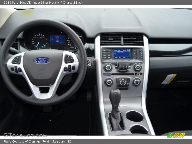 Ingot Silver Metallic / Charcoal Black 2013 Ford Edge SE
