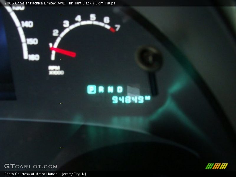 Brilliant Black / Light Taupe 2006 Chrysler Pacifica Limited AWD