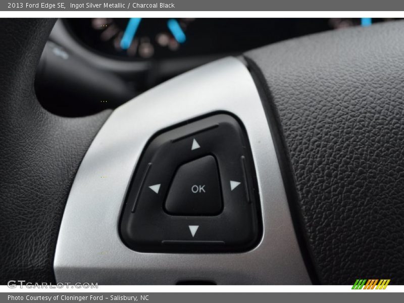 Ingot Silver Metallic / Charcoal Black 2013 Ford Edge SE