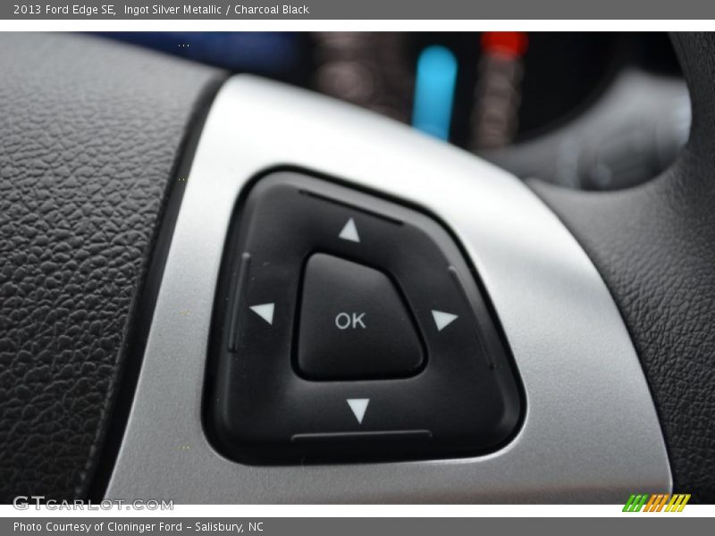 Ingot Silver Metallic / Charcoal Black 2013 Ford Edge SE