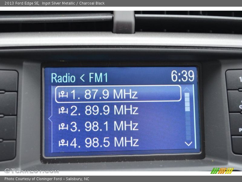 Ingot Silver Metallic / Charcoal Black 2013 Ford Edge SE