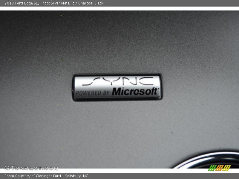 Ingot Silver Metallic / Charcoal Black 2013 Ford Edge SE