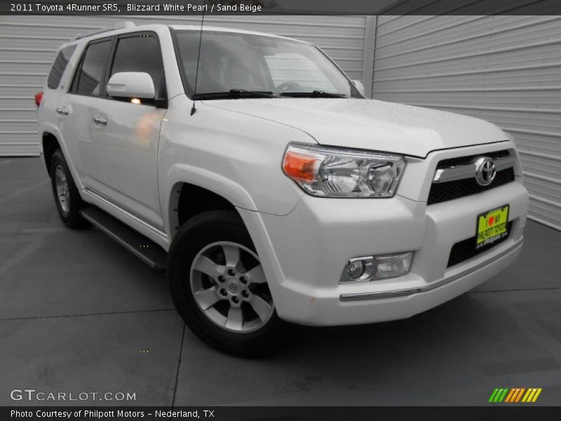 Blizzard White Pearl / Sand Beige 2011 Toyota 4Runner SR5