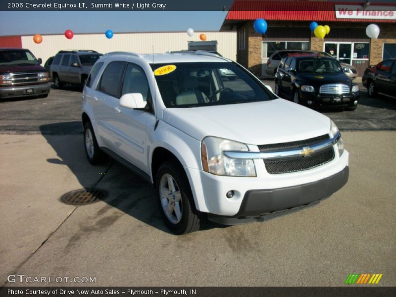 Front 3/4 View of 2006 Equinox LT
