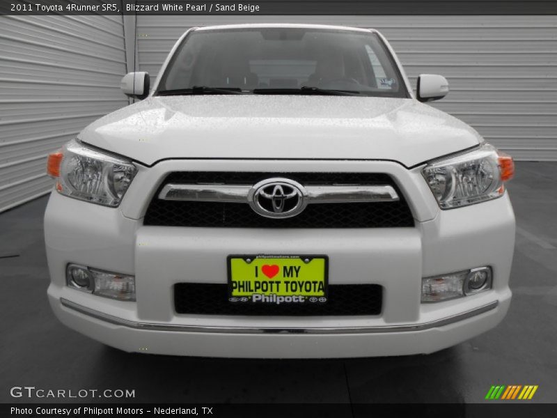 Blizzard White Pearl / Sand Beige 2011 Toyota 4Runner SR5