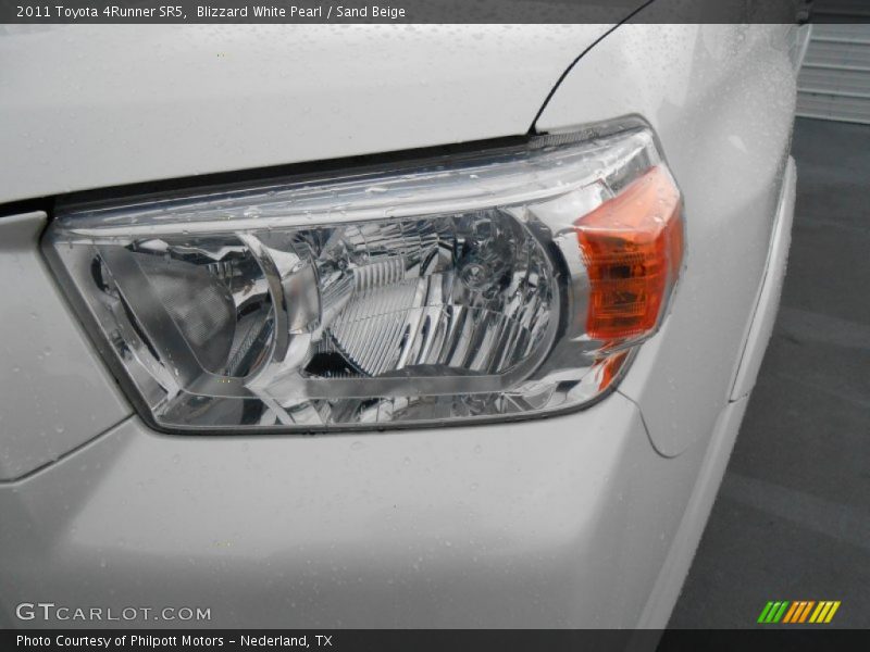Blizzard White Pearl / Sand Beige 2011 Toyota 4Runner SR5