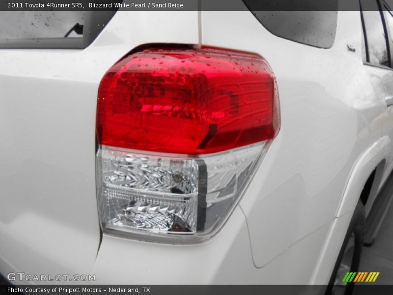 Blizzard White Pearl / Sand Beige 2011 Toyota 4Runner SR5
