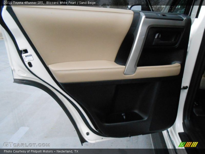 Blizzard White Pearl / Sand Beige 2011 Toyota 4Runner SR5