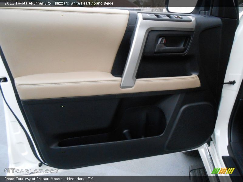 Blizzard White Pearl / Sand Beige 2011 Toyota 4Runner SR5
