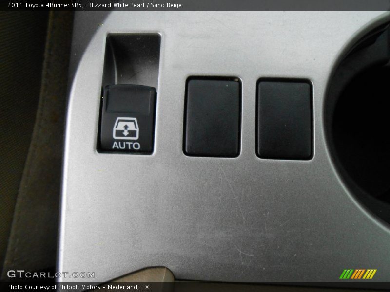 Blizzard White Pearl / Sand Beige 2011 Toyota 4Runner SR5