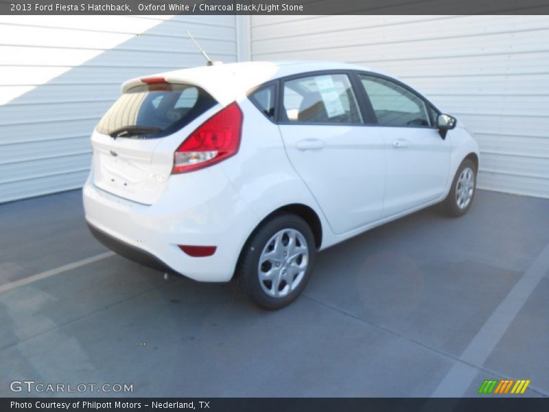 Oxford White / Charcoal Black/Light Stone 2013 Ford Fiesta S Hatchback