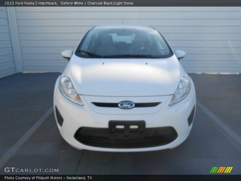 Oxford White / Charcoal Black/Light Stone 2013 Ford Fiesta S Hatchback