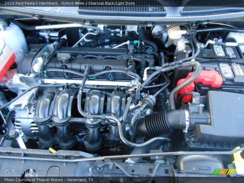 Oxford White / Charcoal Black/Light Stone 2013 Ford Fiesta S Hatchback