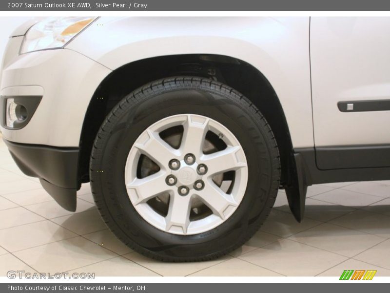 Silver Pearl / Gray 2007 Saturn Outlook XE AWD