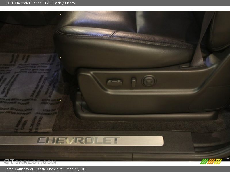 Black / Ebony 2011 Chevrolet Tahoe LTZ