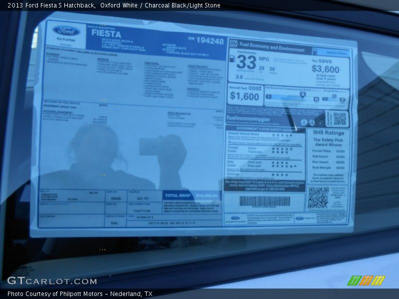Oxford White / Charcoal Black/Light Stone 2013 Ford Fiesta S Hatchback