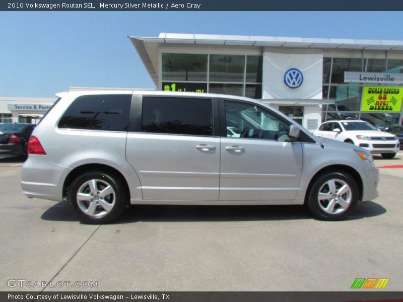 Mercury Silver Metallic / Aero Gray 2010 Volkswagen Routan SEL
