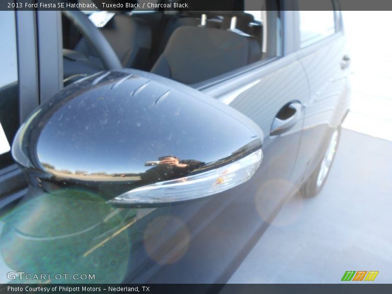 Tuxedo Black / Charcoal Black 2013 Ford Fiesta SE Hatchback