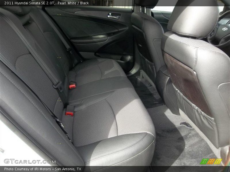 Pearl White / Black 2011 Hyundai Sonata SE 2.0T