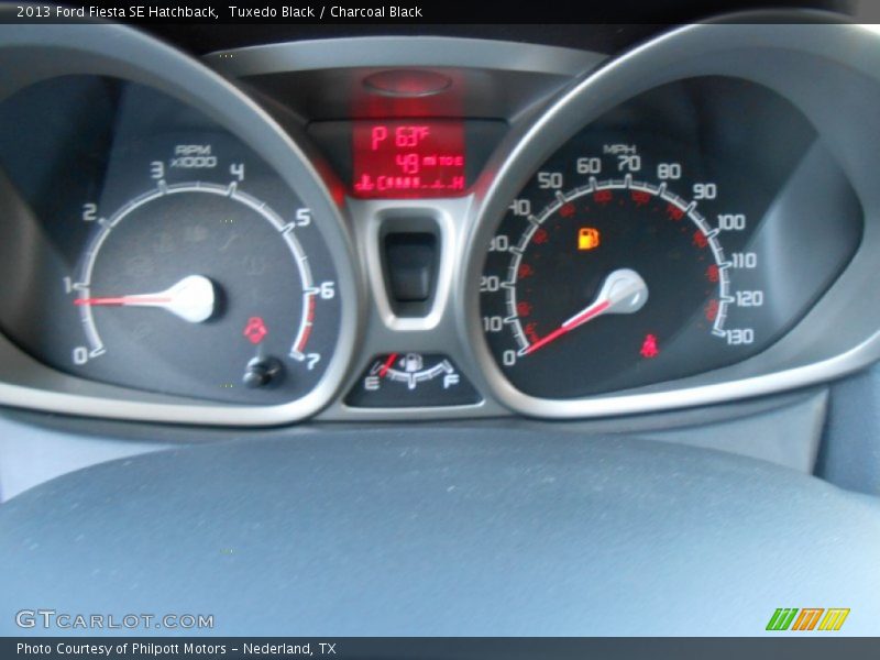Tuxedo Black / Charcoal Black 2013 Ford Fiesta SE Hatchback