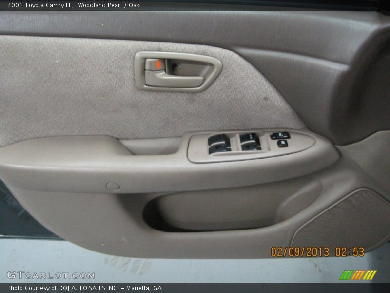 Woodland Pearl / Oak 2001 Toyota Camry LE