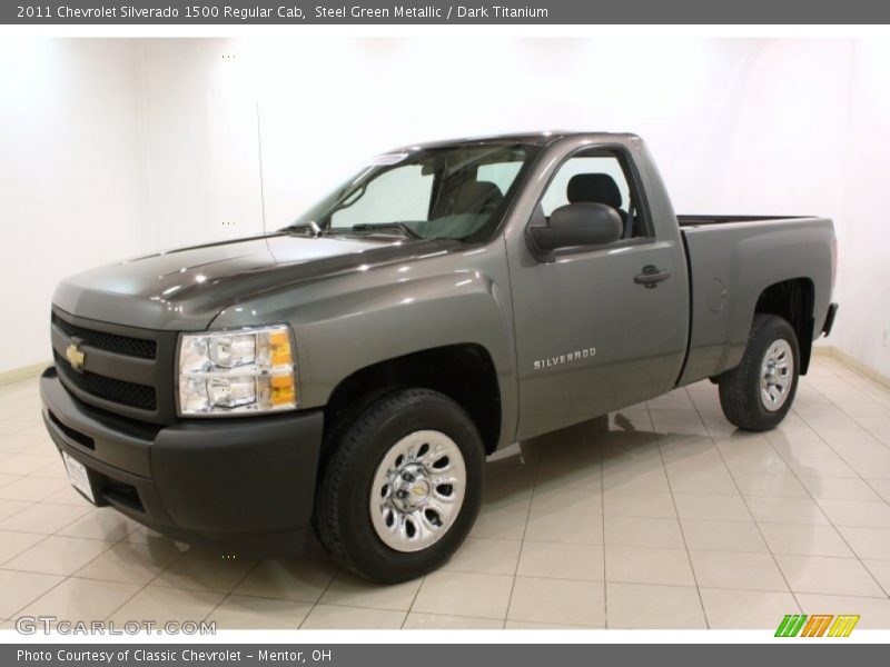 Front 3/4 View of 2011 Silverado 1500 Regular Cab