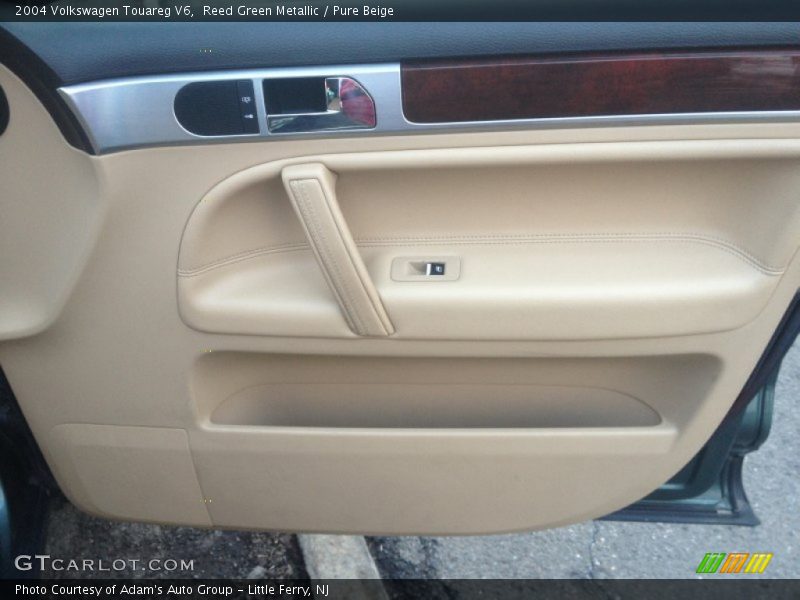 Reed Green Metallic / Pure Beige 2004 Volkswagen Touareg V6
