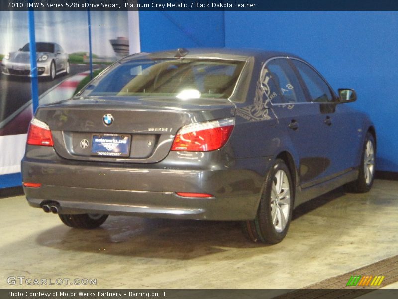 Platinum Grey Metallic / Black Dakota Leather 2010 BMW 5 Series 528i xDrive Sedan