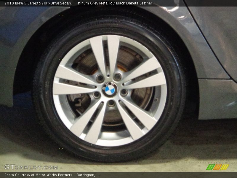 Platinum Grey Metallic / Black Dakota Leather 2010 BMW 5 Series 528i xDrive Sedan