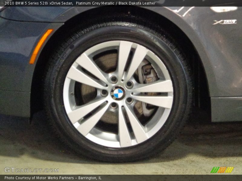 Platinum Grey Metallic / Black Dakota Leather 2010 BMW 5 Series 528i xDrive Sedan