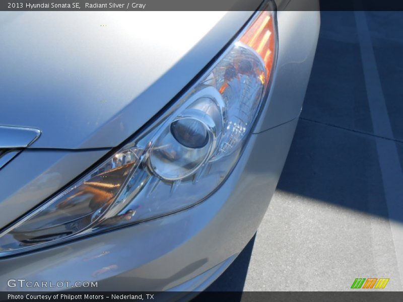 Radiant Silver / Gray 2013 Hyundai Sonata SE
