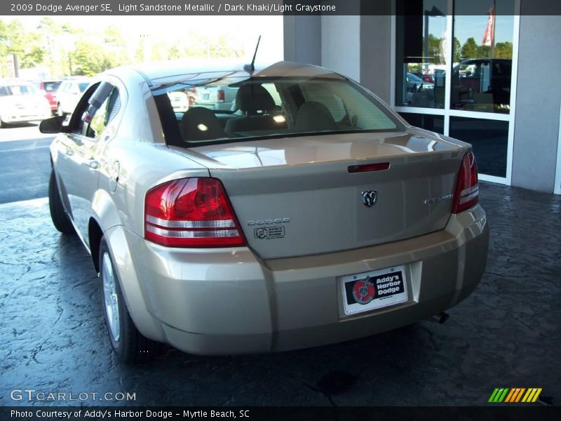 Light Sandstone Metallic / Dark Khaki/Light Graystone 2009 Dodge Avenger SE