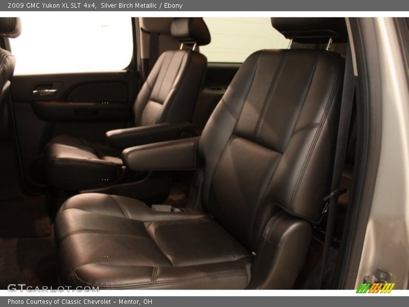 Silver Birch Metallic / Ebony 2009 GMC Yukon XL SLT 4x4