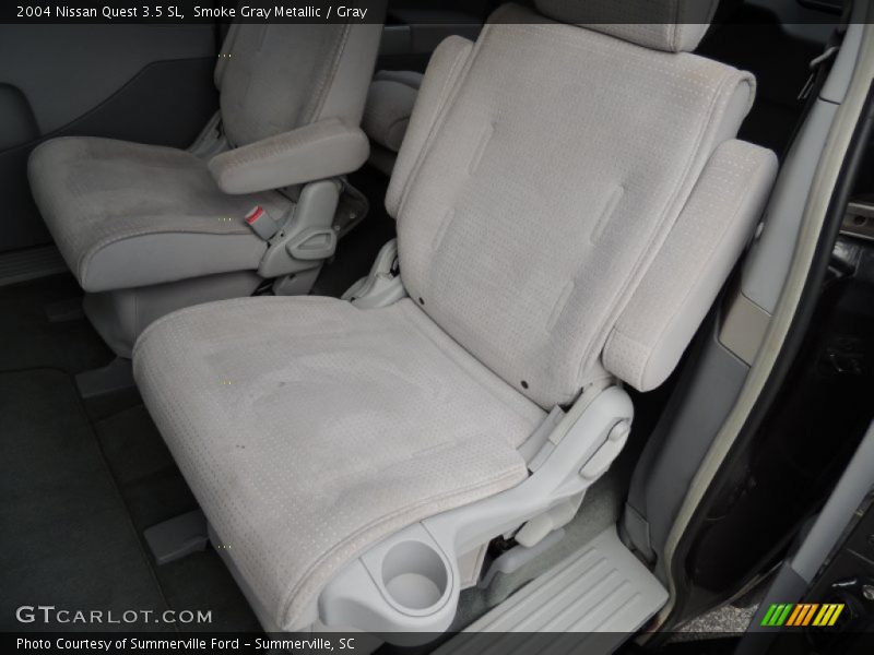 Rear Seat of 2004 Quest 3.5 SL