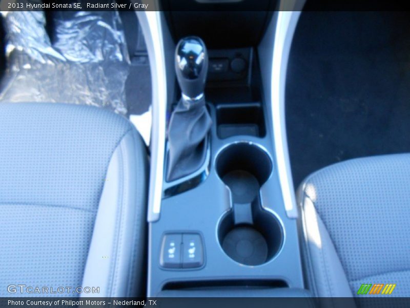 Radiant Silver / Gray 2013 Hyundai Sonata SE